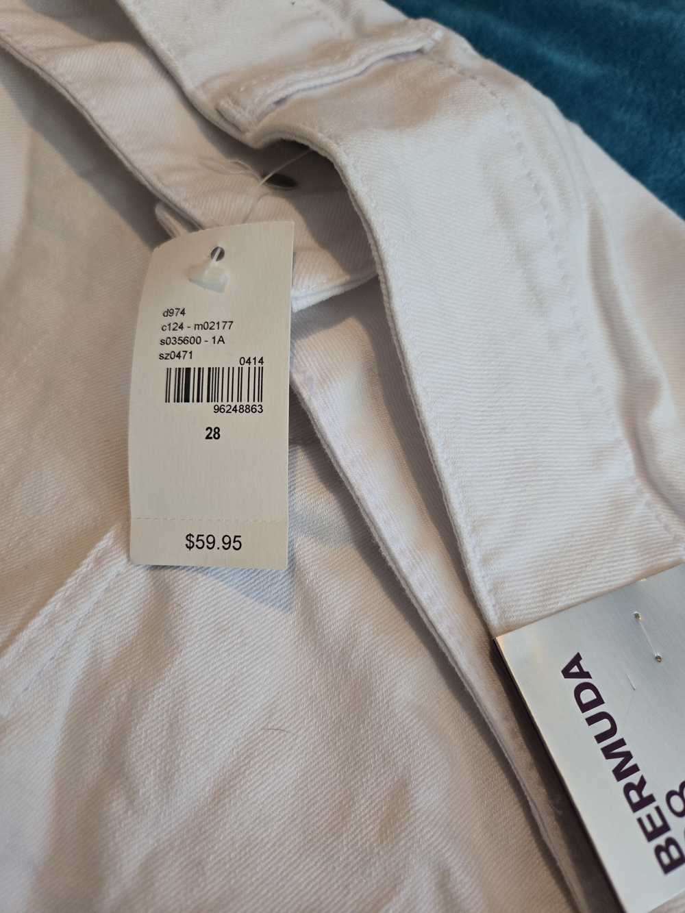 NWT Lane Bryant White Bermuda Shorts Sz 28 Genius Fit - Picture 9 of 11